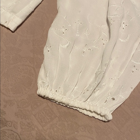 AE White Eyelet Off-Shoulder Peasant Blouse Balloon Sleeves Broderie Anglaise - Picture 4 of 12